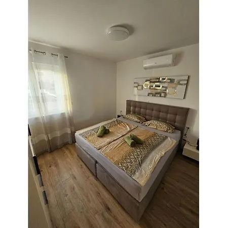 Sj1 Comfortable Holiday home *